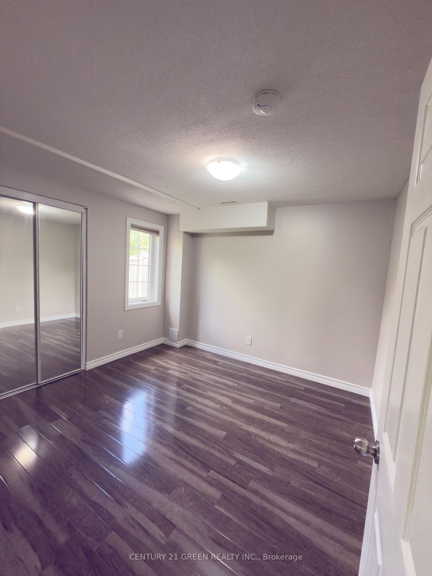 Photo 5 of 9 Borrelli (Bsmt) Drive, Brampton, Credit Valley — HOMEH