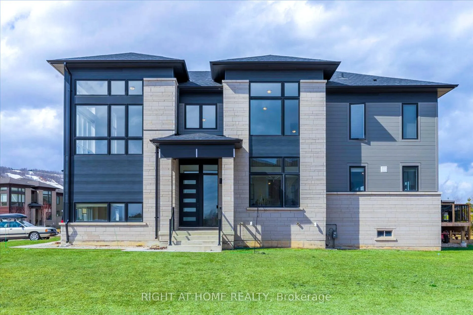 Front of 120 Stoneleigh Drive