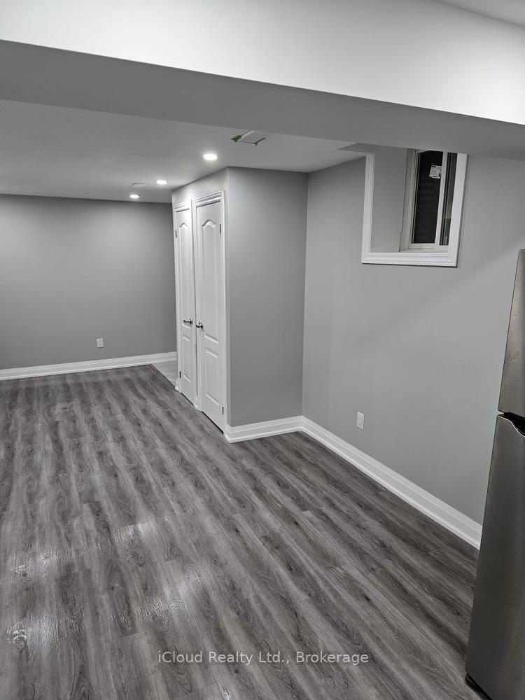 Photo 3 of 62 Robertson Davies Drive, Brampton, Snelgrove — HOMEH