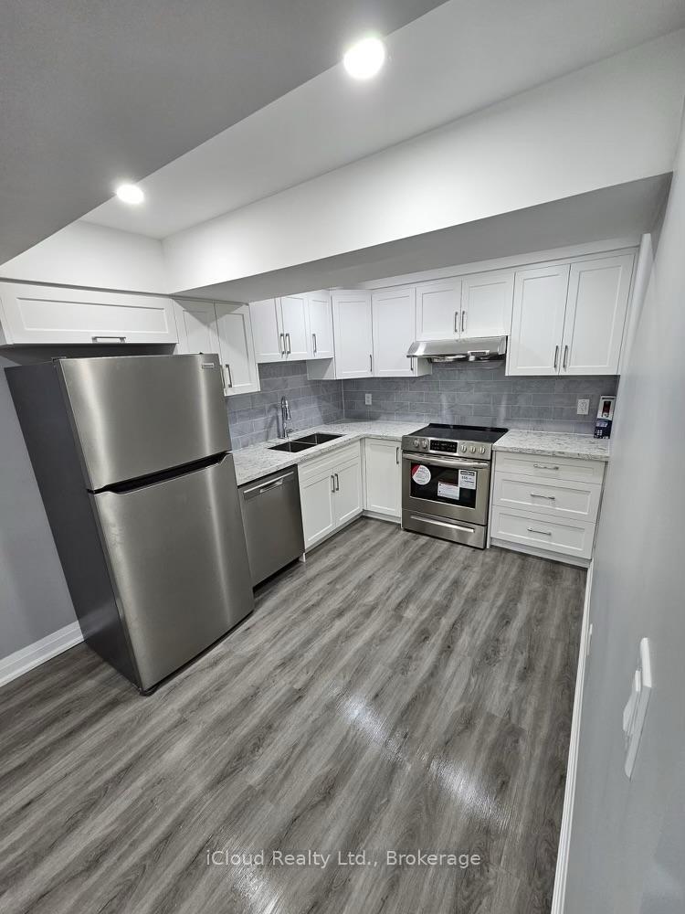 Photo 5 of 62 Robertson Davies Drive, Brampton, Snelgrove — HOMEH