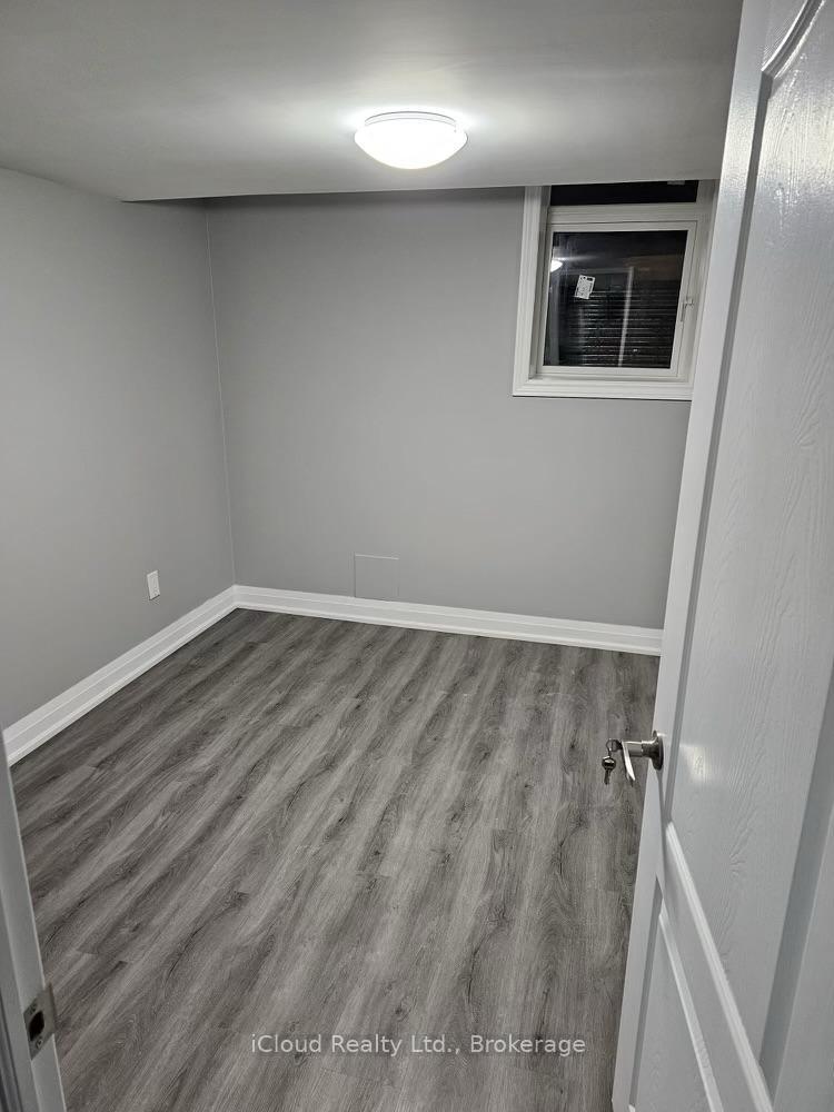 Photo 6 of 62 Robertson Davies Drive, Brampton, Snelgrove — HOMEH