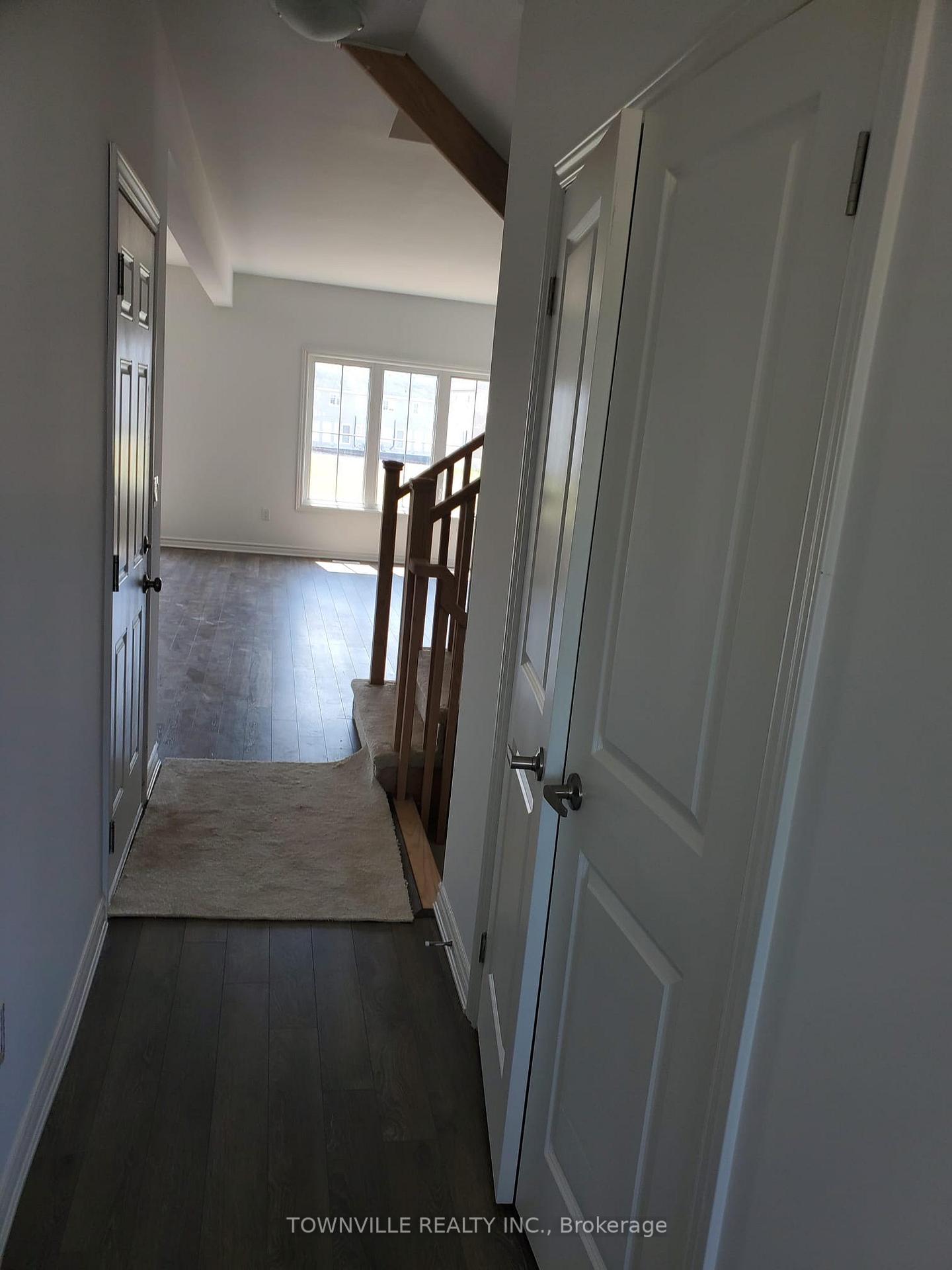 Photo 8 of 38 Bradden Crescent, Belleville, Belleville Ward — HOMEH