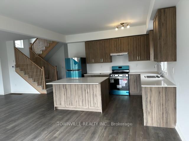 Photo 5 of 38 Bradden Crescent, Belleville, Belleville Ward — HOMEH
