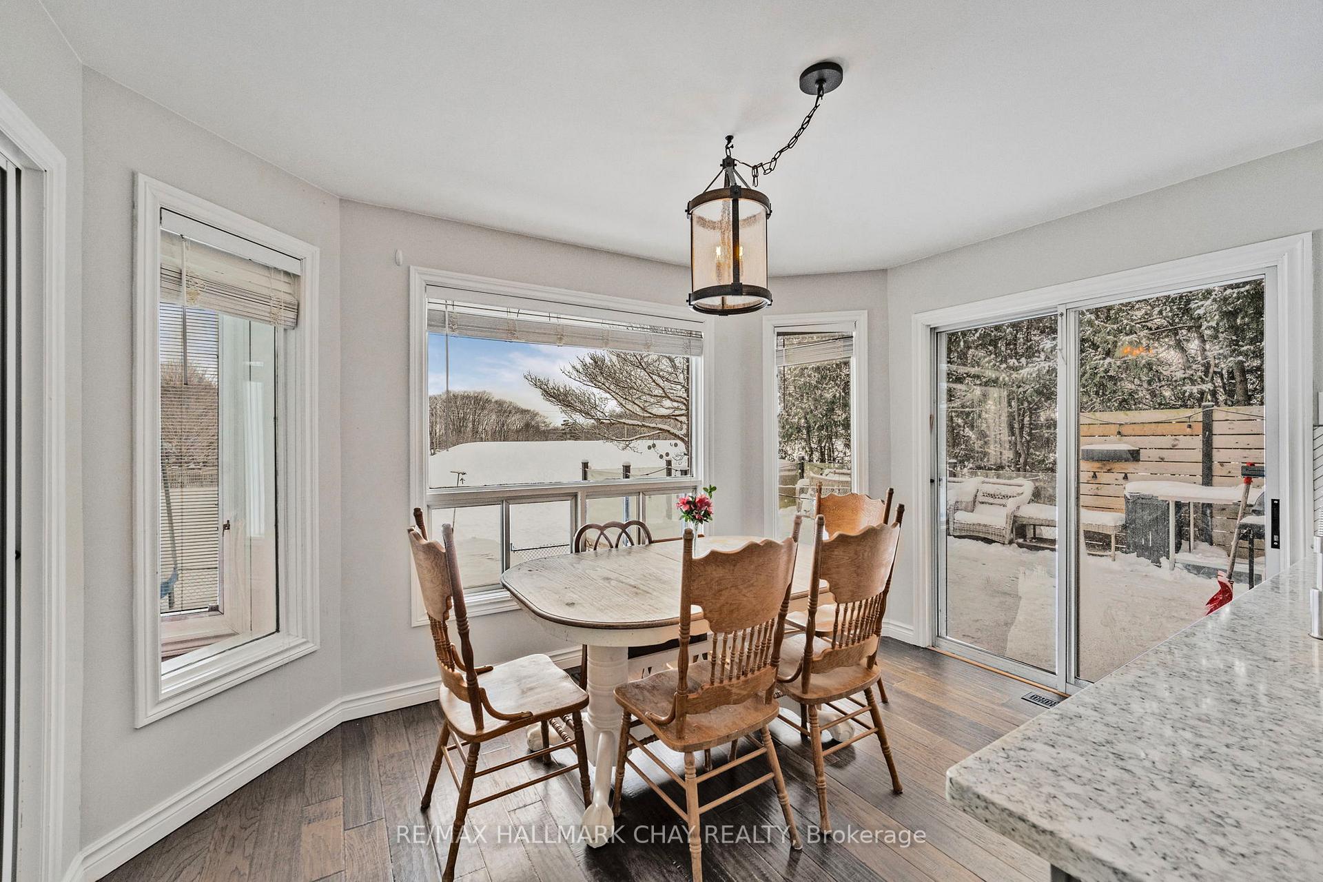 Photo 12 of 15 Callaghan Drive, Barrie, Letitia Heights — HOMEH