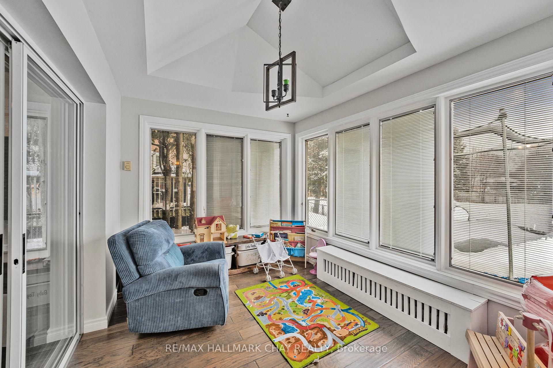 Photo 13 of 15 Callaghan Drive, Barrie, Letitia Heights — HOMEH
