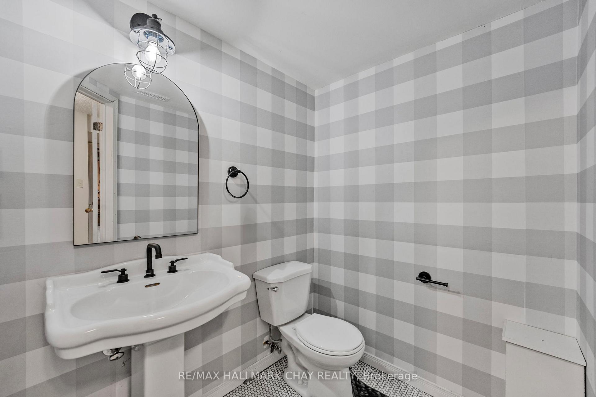 Photo 30 of 15 Callaghan Drive, Barrie, Letitia Heights — HOMEH