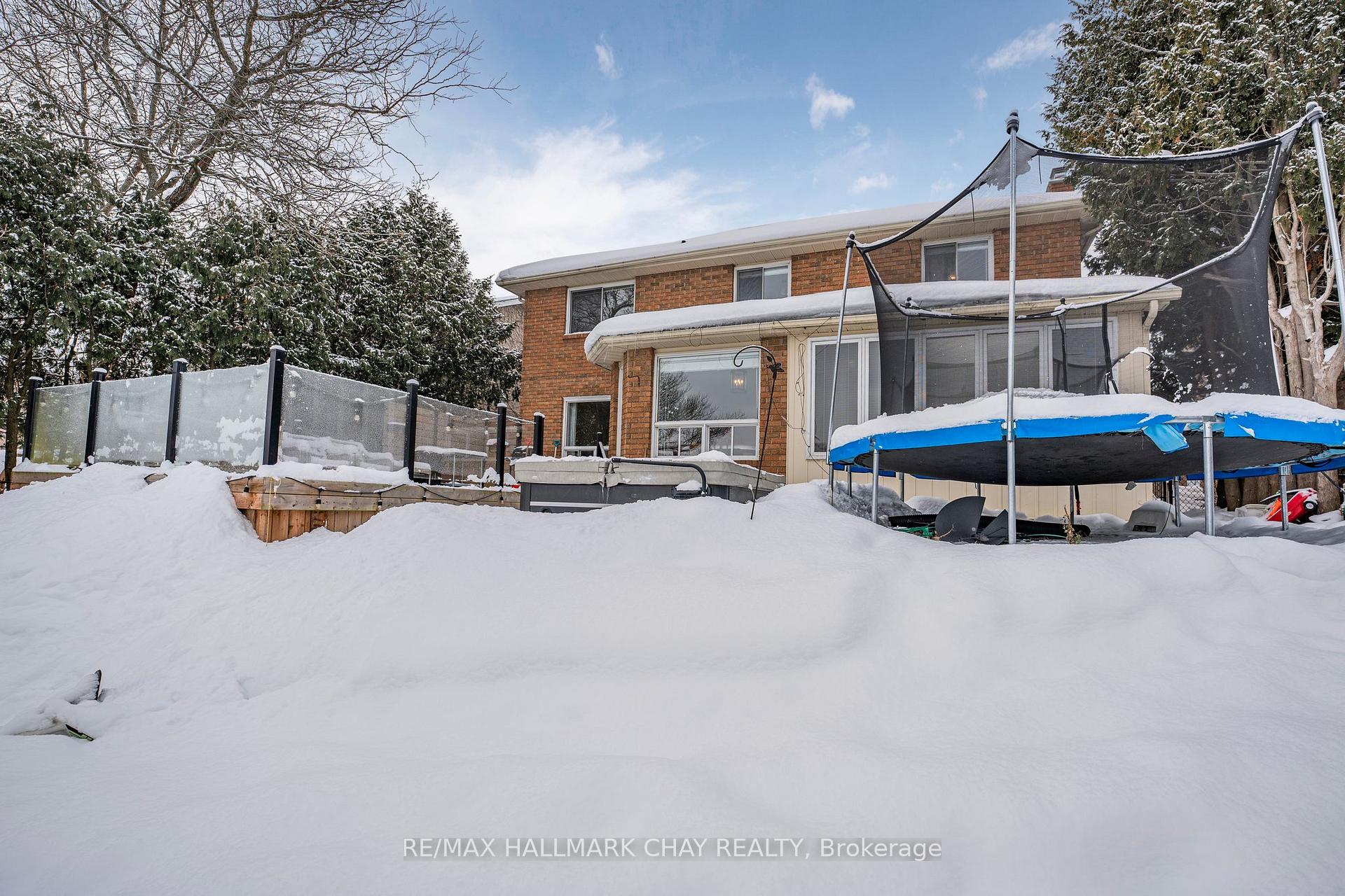Photo 34 of 15 Callaghan Drive, Barrie, Letitia Heights — HOMEH