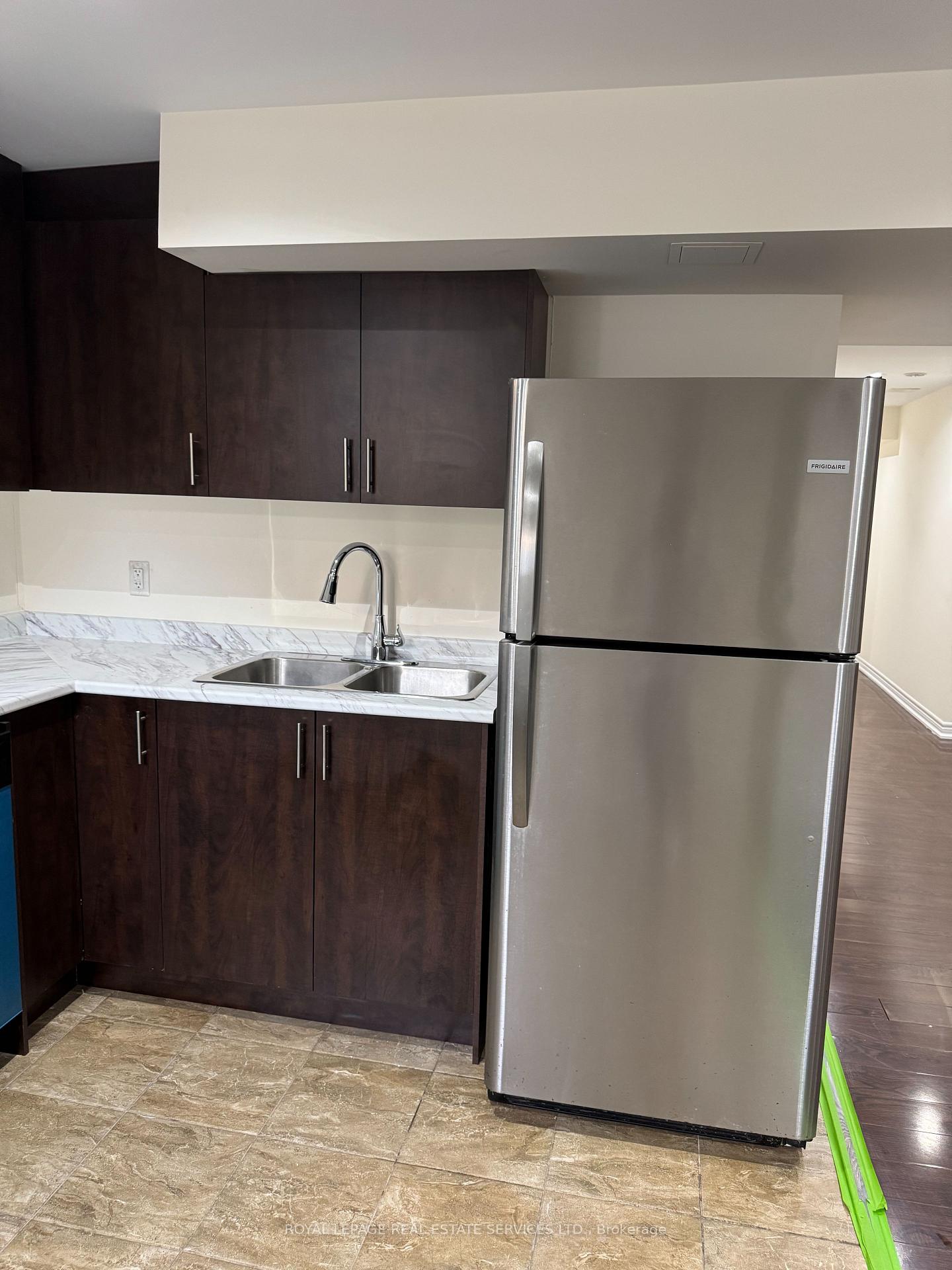 Photo 12 of 64 George Robinson Drive, Brampton, Credit Valley — HOMEH