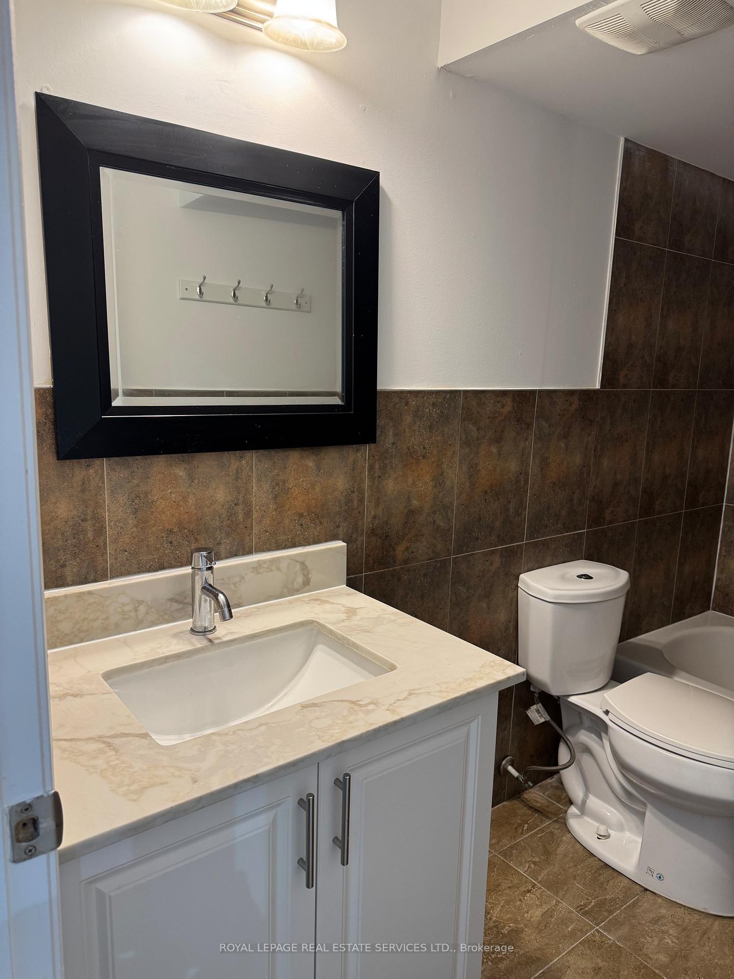 Photo 11 of 64 George Robinson Drive, Brampton, Credit Valley — HOMEH