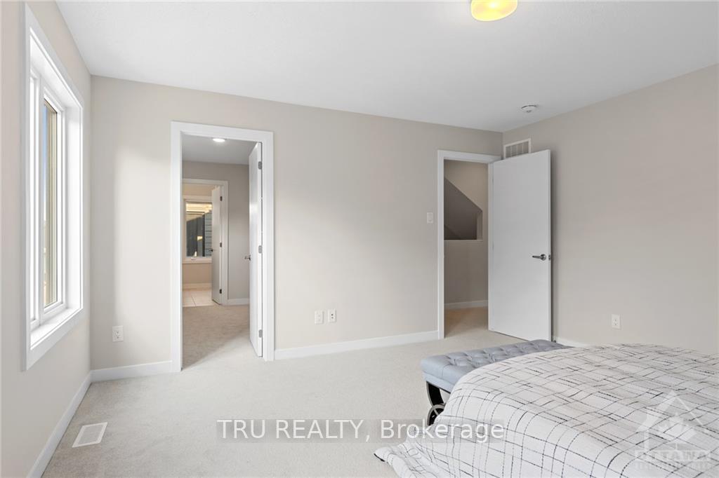 Photo 11 of 398 Peninsula Road, Ottawa, Barrhaven - Heritage Park — HOMEH