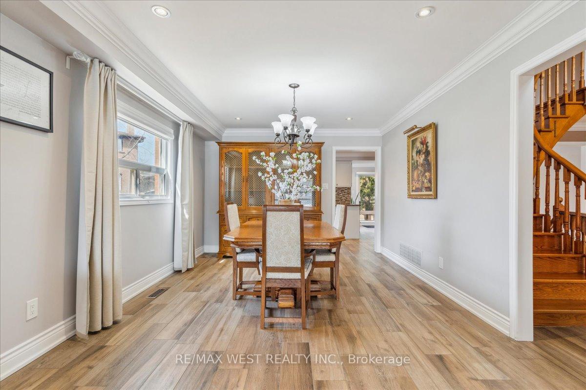 Photo 11 of 66 Partridge Circle, Vaughan, West Woodbridge — HOMEH