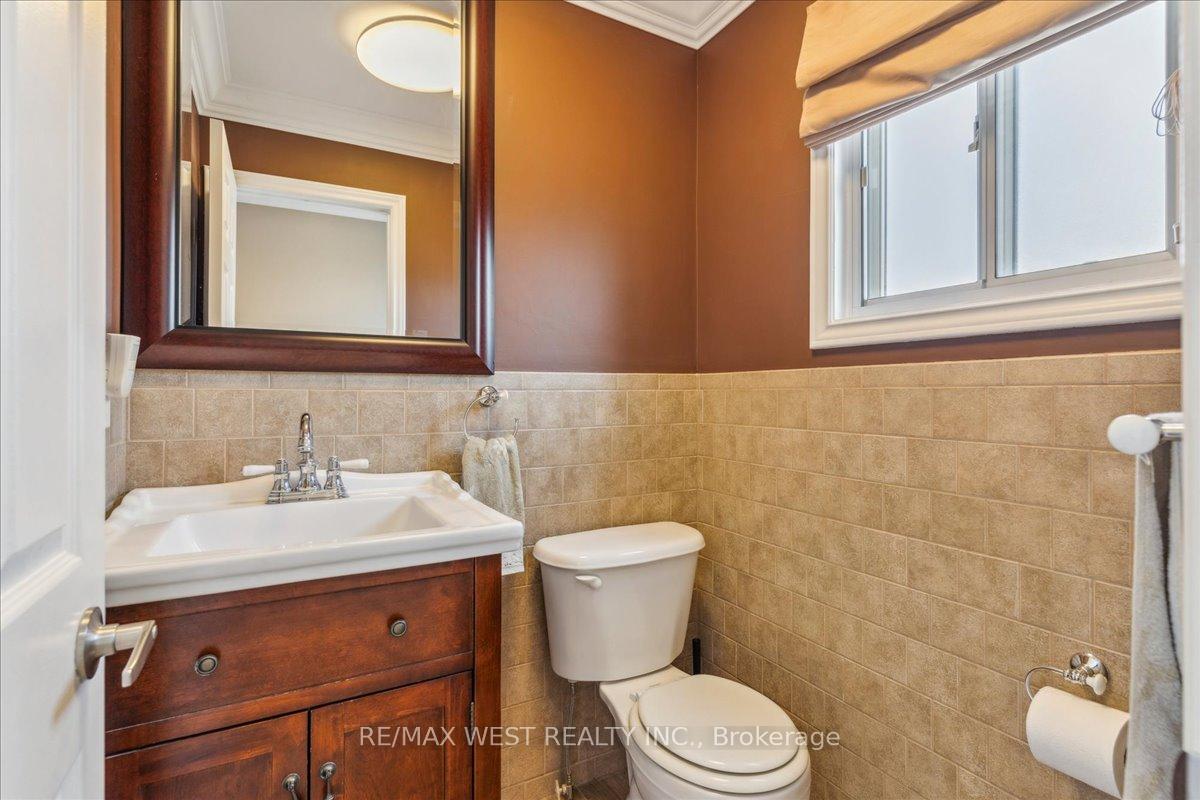 Photo 12 of 66 Partridge Circle, Vaughan, West Woodbridge — HOMEH