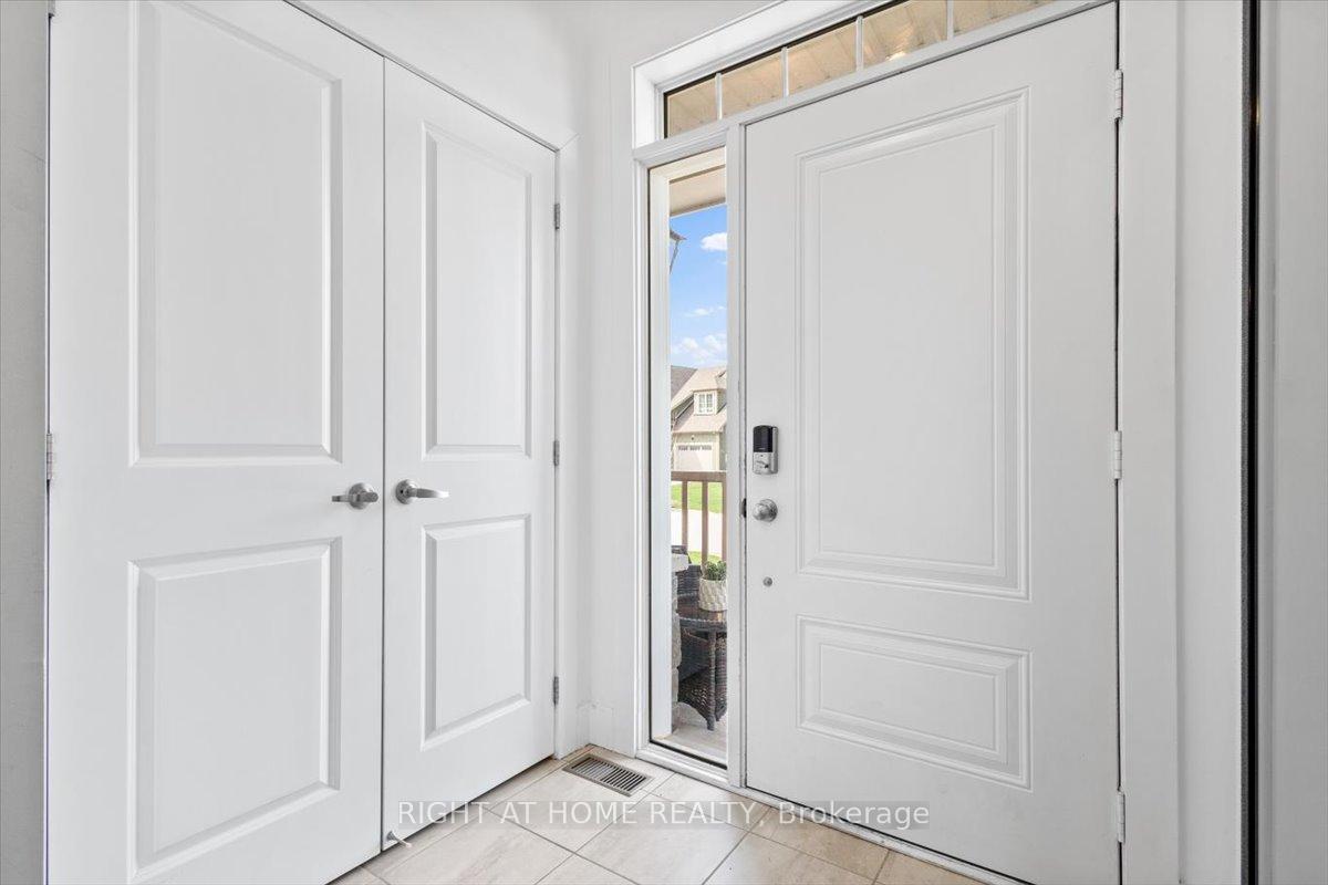 Photo 5 of 206 Yellow Birch Crescent, Blue Mountains — HOMEH