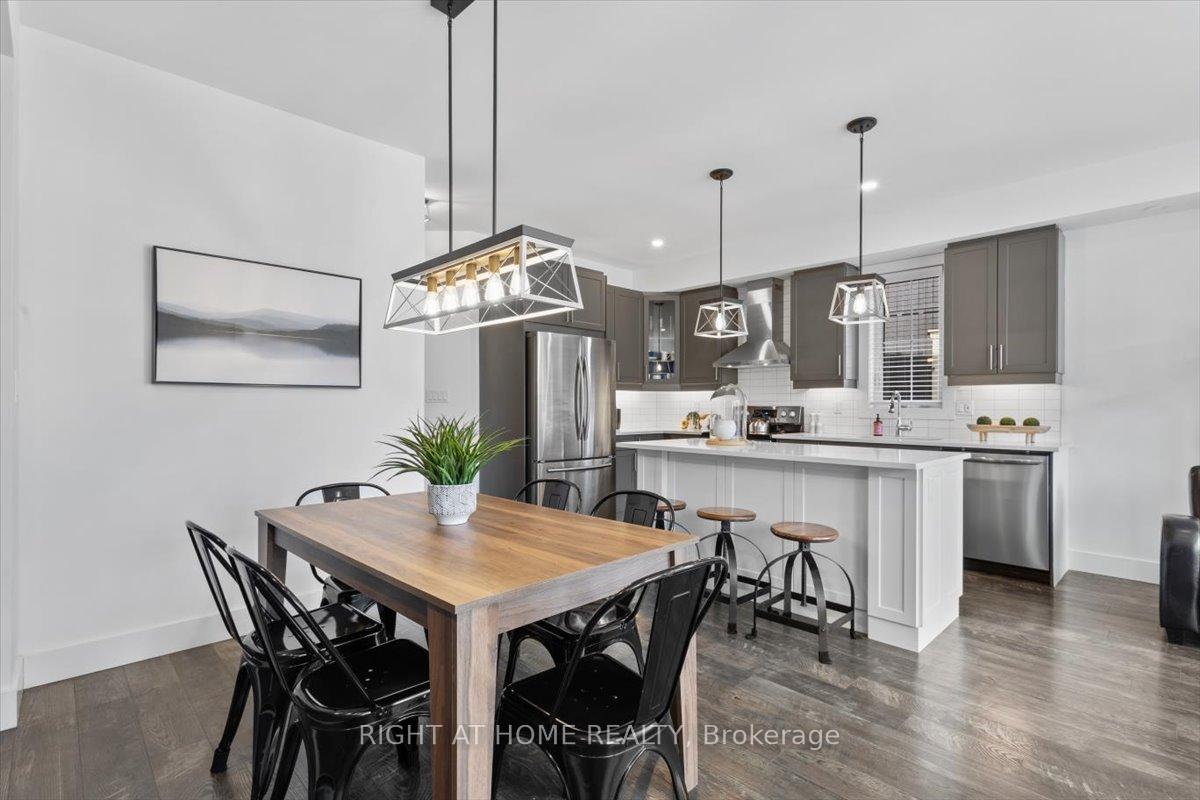 Photo 12 of 206 Yellow Birch Crescent, Blue Mountains — HOMEH