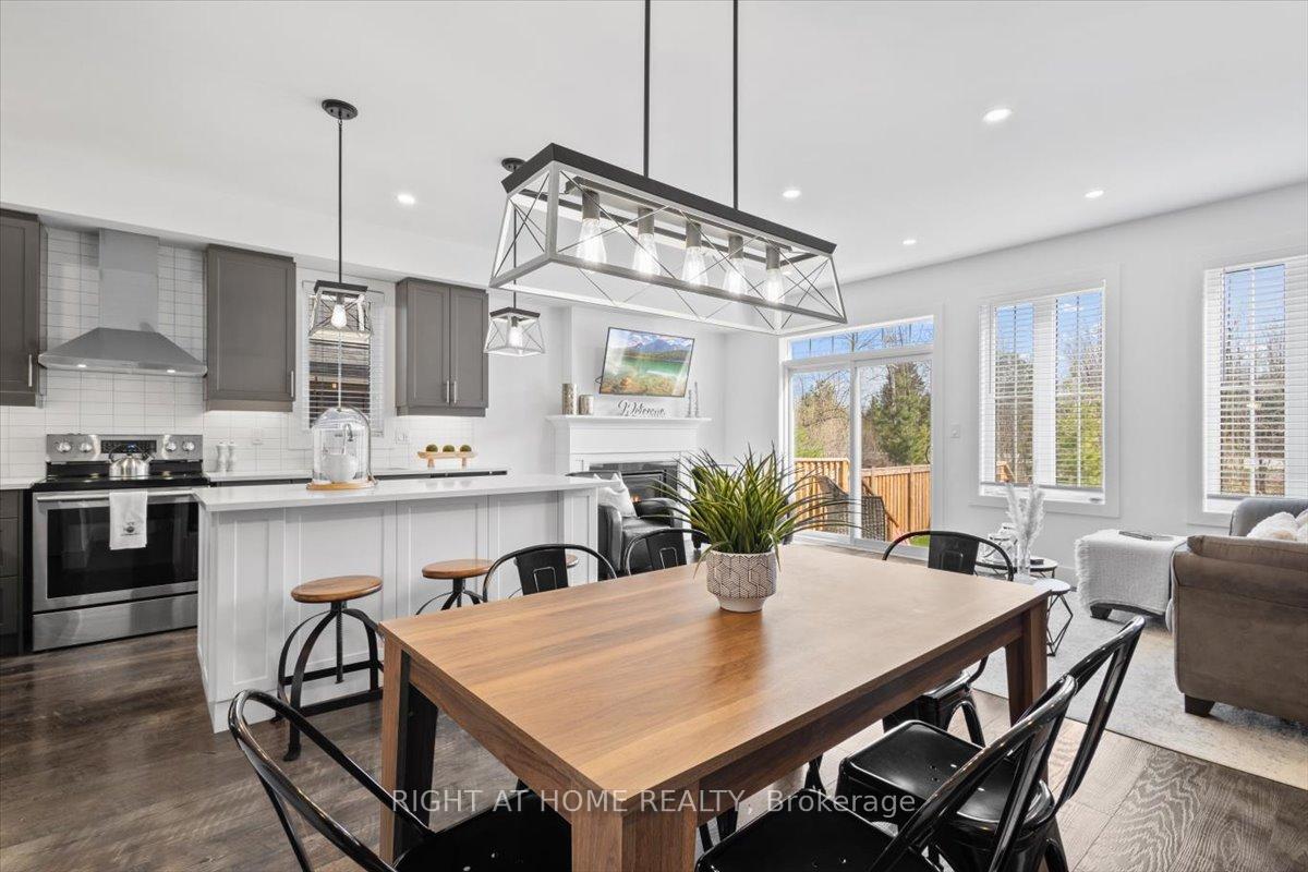 Photo 14 of 206 Yellow Birch Crescent, Blue Mountains — HOMEH