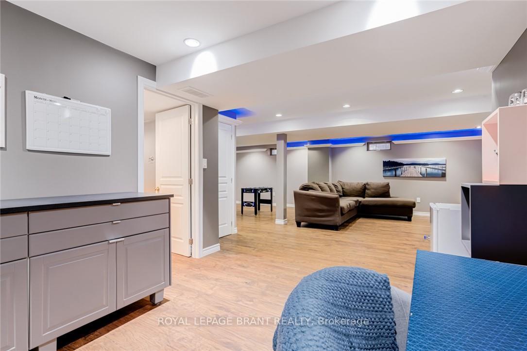 Photo 30 of 81 Windwood Drive, Hamilton, Binbrook — HOMEH