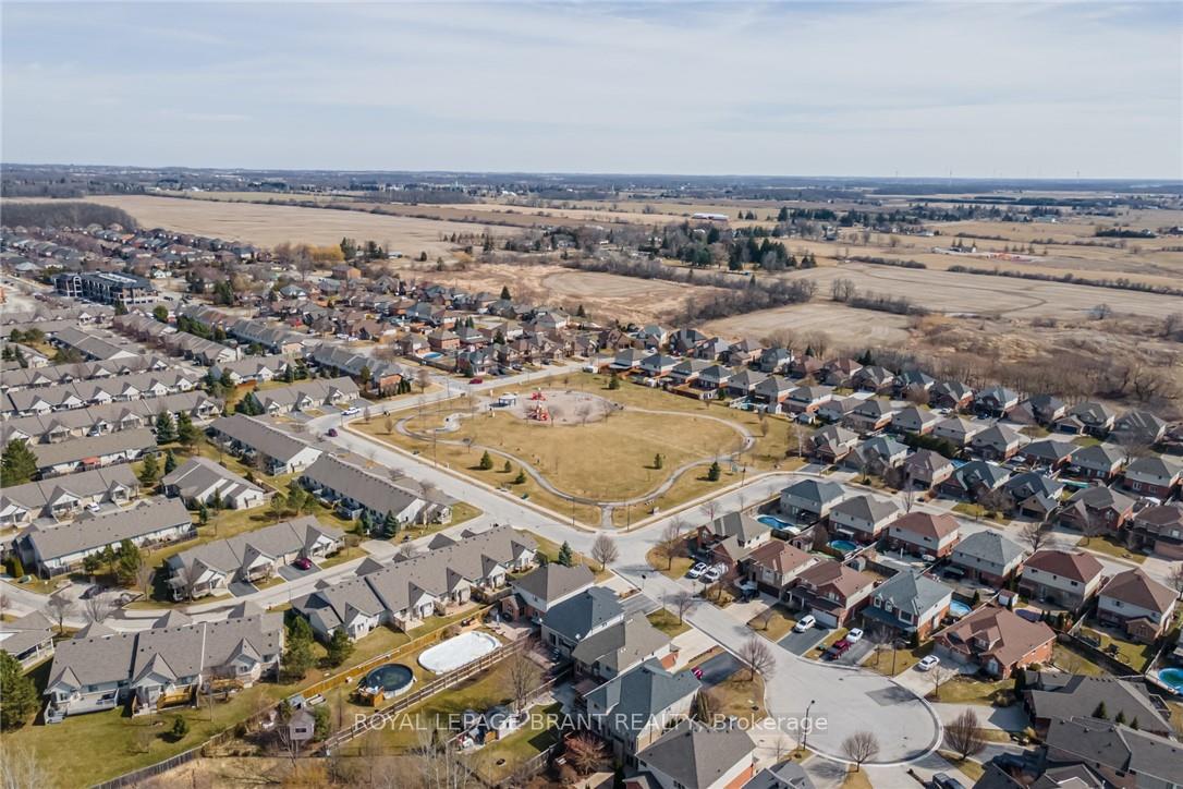 Photo 34 of 81 Windwood Drive, Hamilton, Binbrook — HOMEH