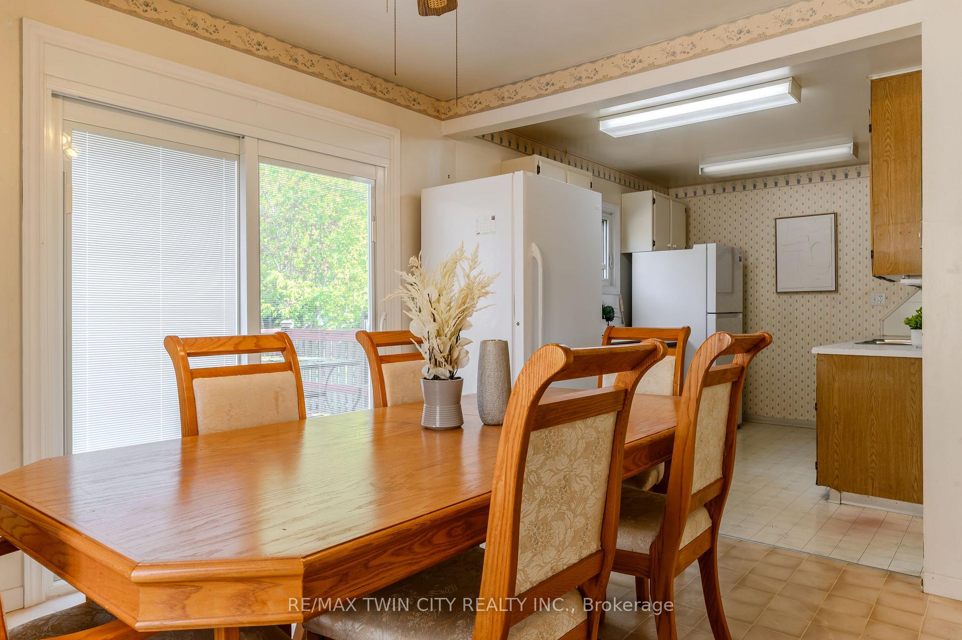 Photo 10 of 7 Cherry Road, Hamilton, Corman — HOMEH