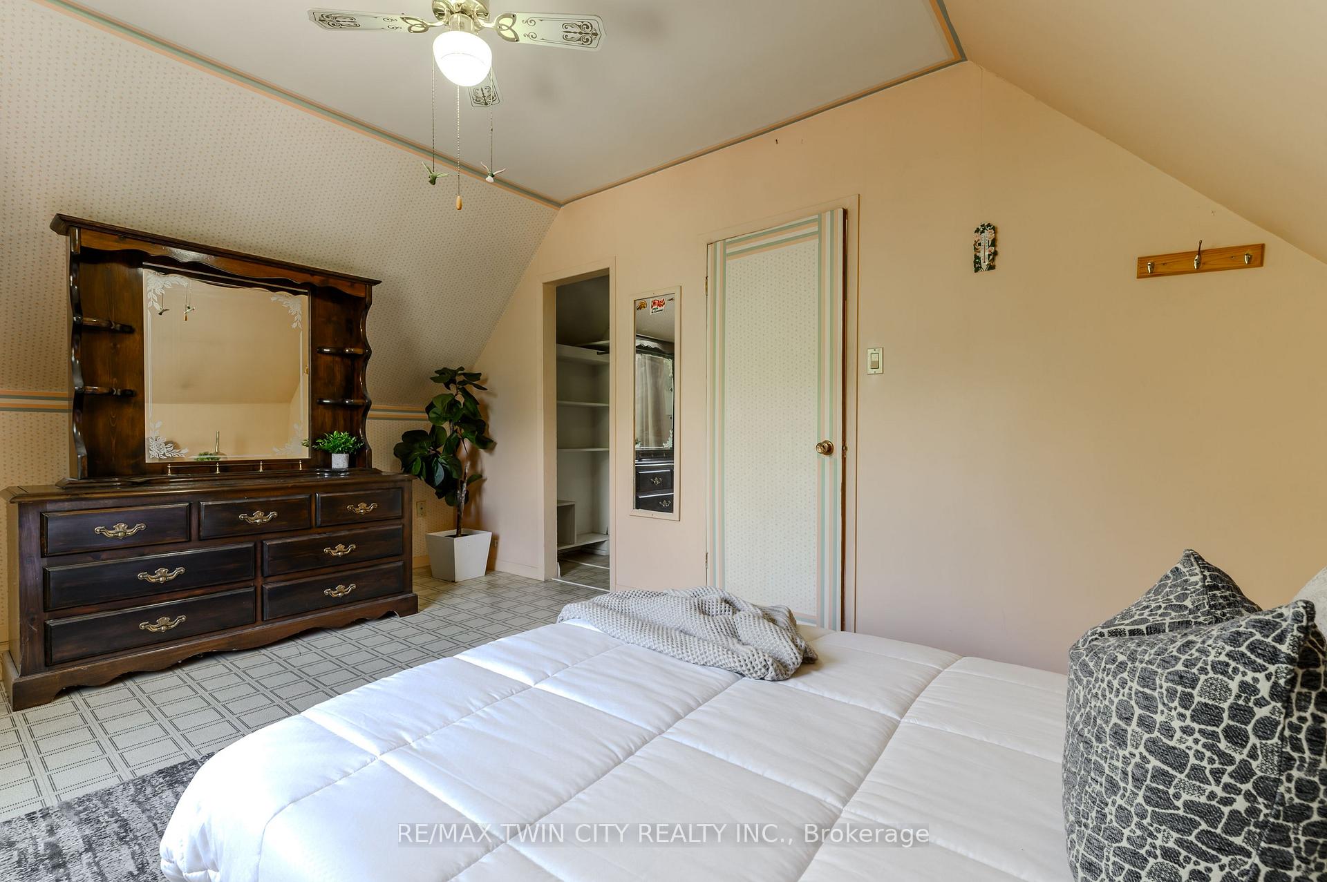 Photo 22 of 7 Cherry Road, Hamilton, Corman — HOMEH