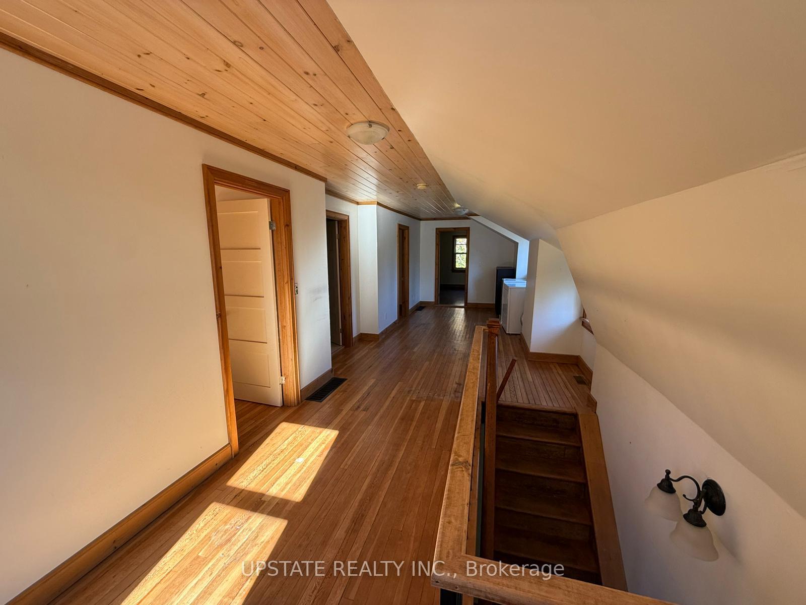 Photo 13 of 20927 Shaws Creek Road, Caledon, Rural Caledon — HOMEH