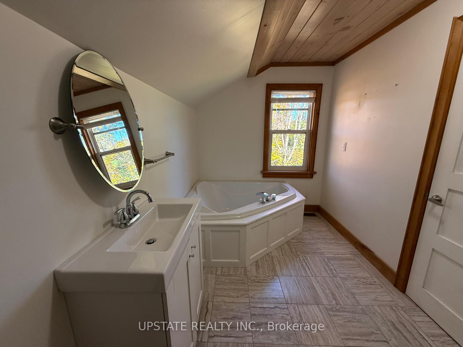 Photo 23 of 20927 Shaws Creek Road, Caledon, Rural Caledon — HOMEH