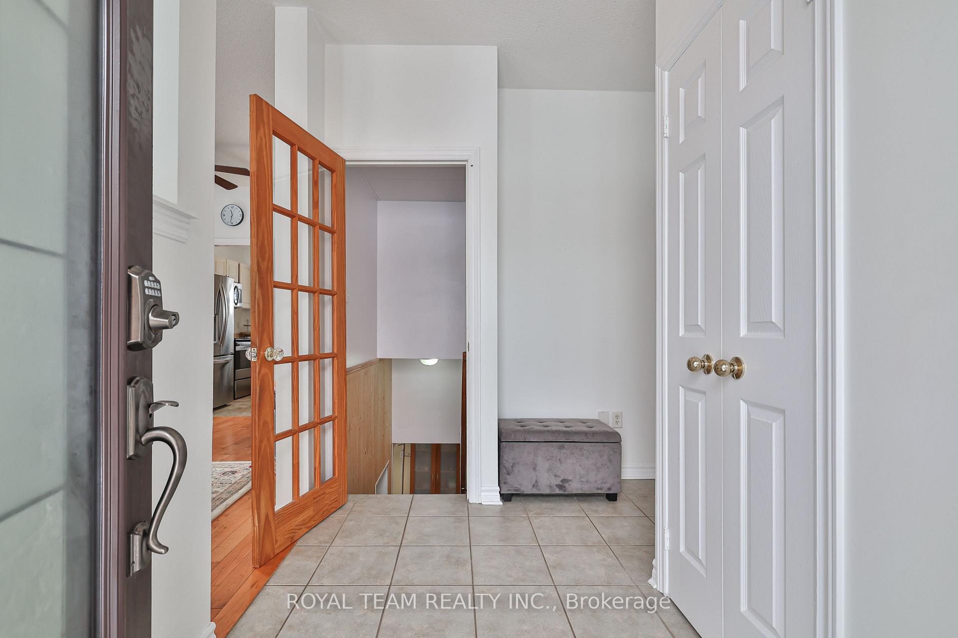 Photo 5 of 287 Pringle Drive, Barrie, Edgehill Drive — HOMEH