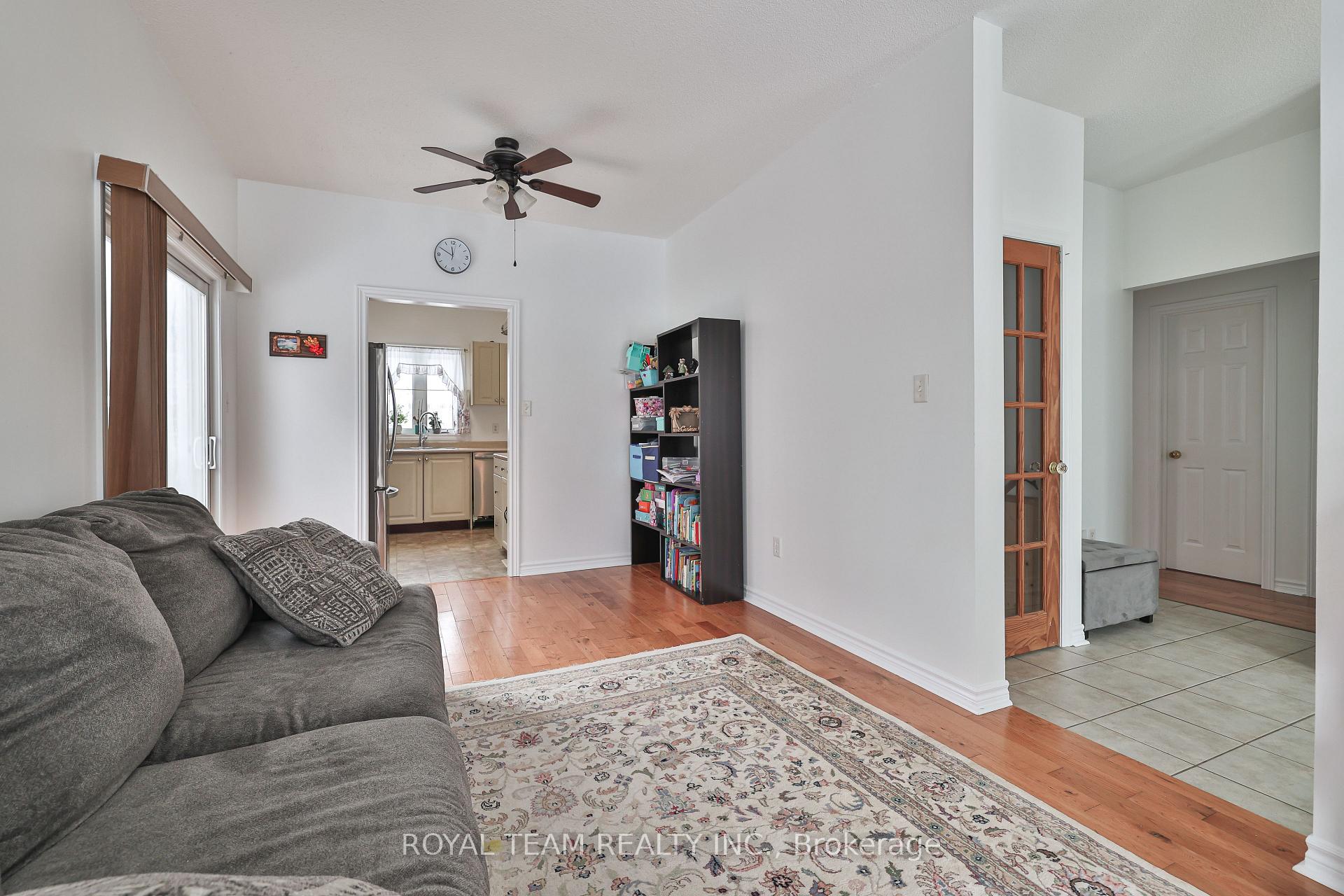 Photo 11 of 287 Pringle Drive, Barrie, Edgehill Drive — HOMEH