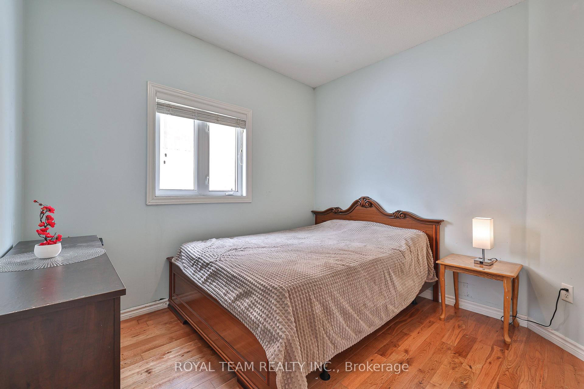 Photo 20 of 287 Pringle Drive, Barrie, Edgehill Drive — HOMEH