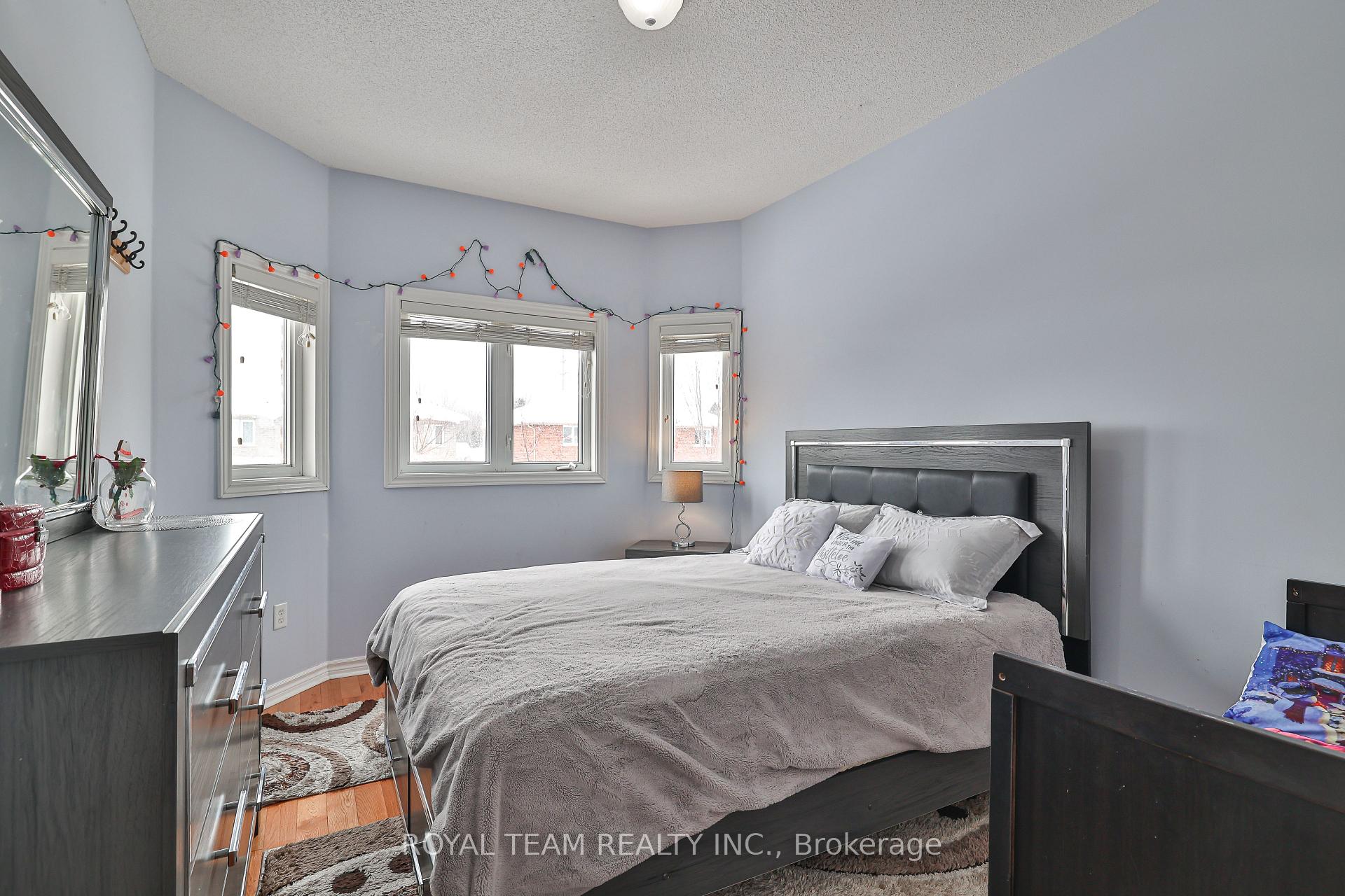 Photo 21 of 287 Pringle Drive, Barrie, Edgehill Drive — HOMEH