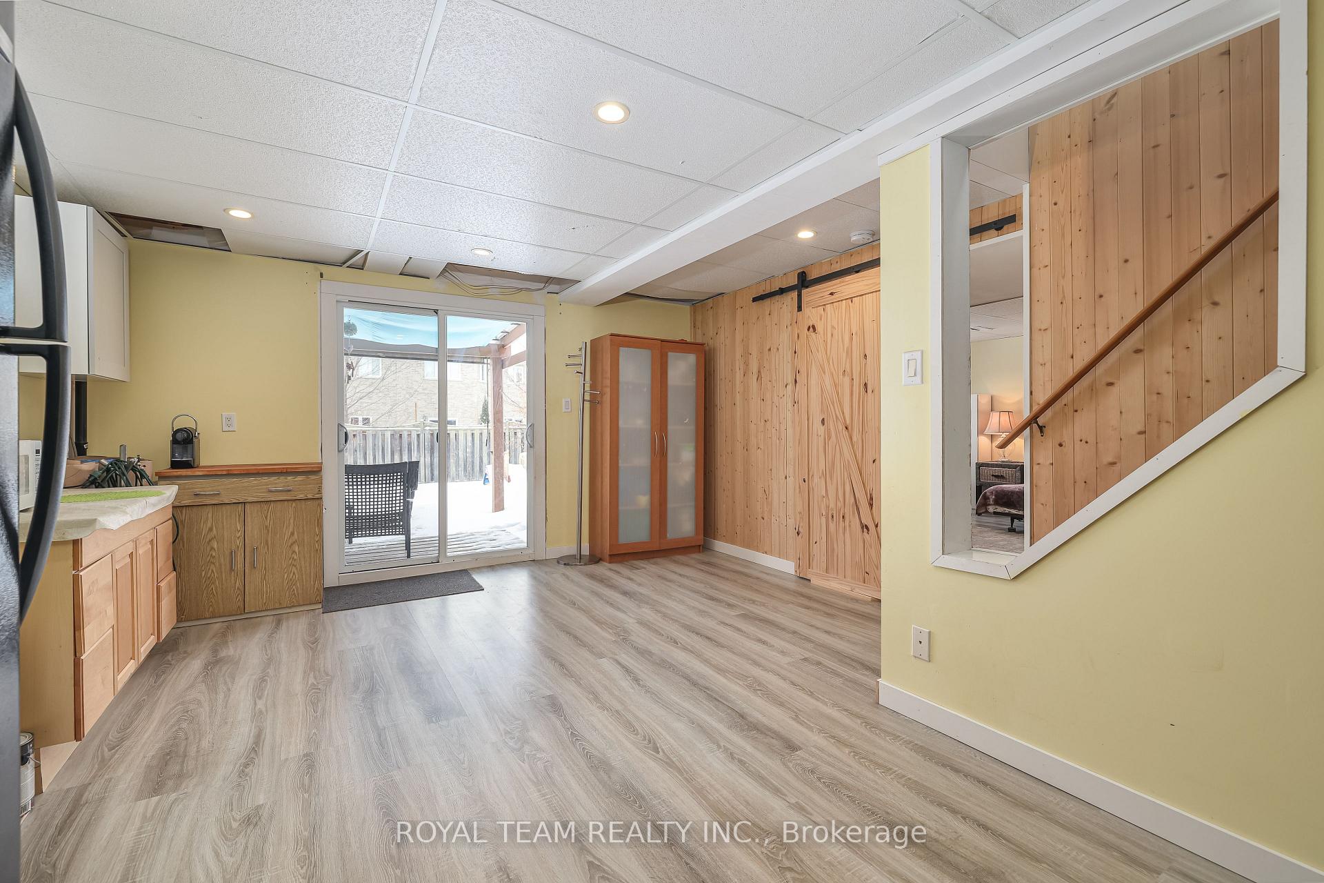 Photo 29 of 287 Pringle Drive, Barrie, Edgehill Drive — HOMEH