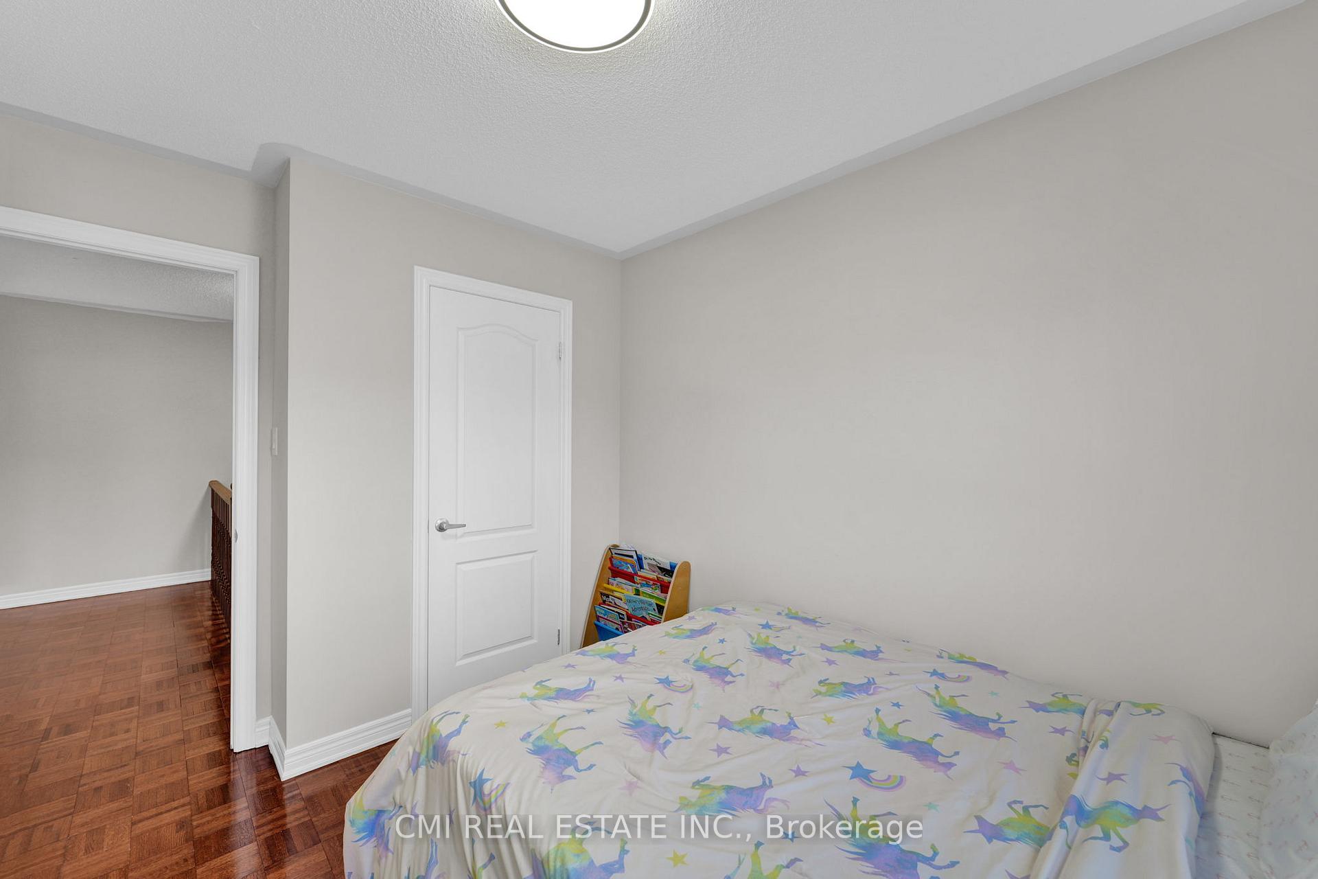 Photo 20 of 71 Lauderdale Drive, Vaughan, Patterson — HOMEH