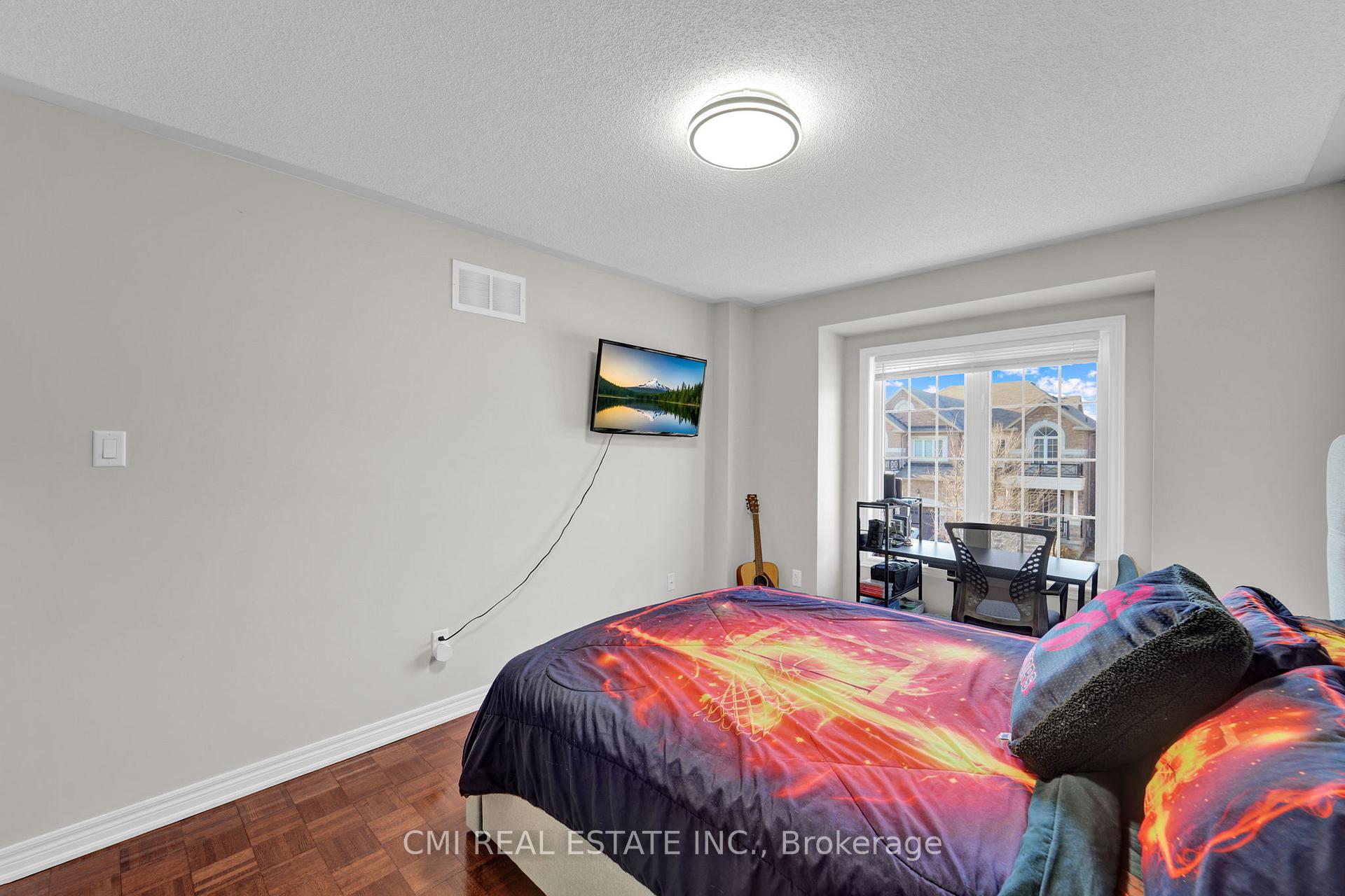 Photo 21 of 71 Lauderdale Drive, Vaughan, Patterson — HOMEH