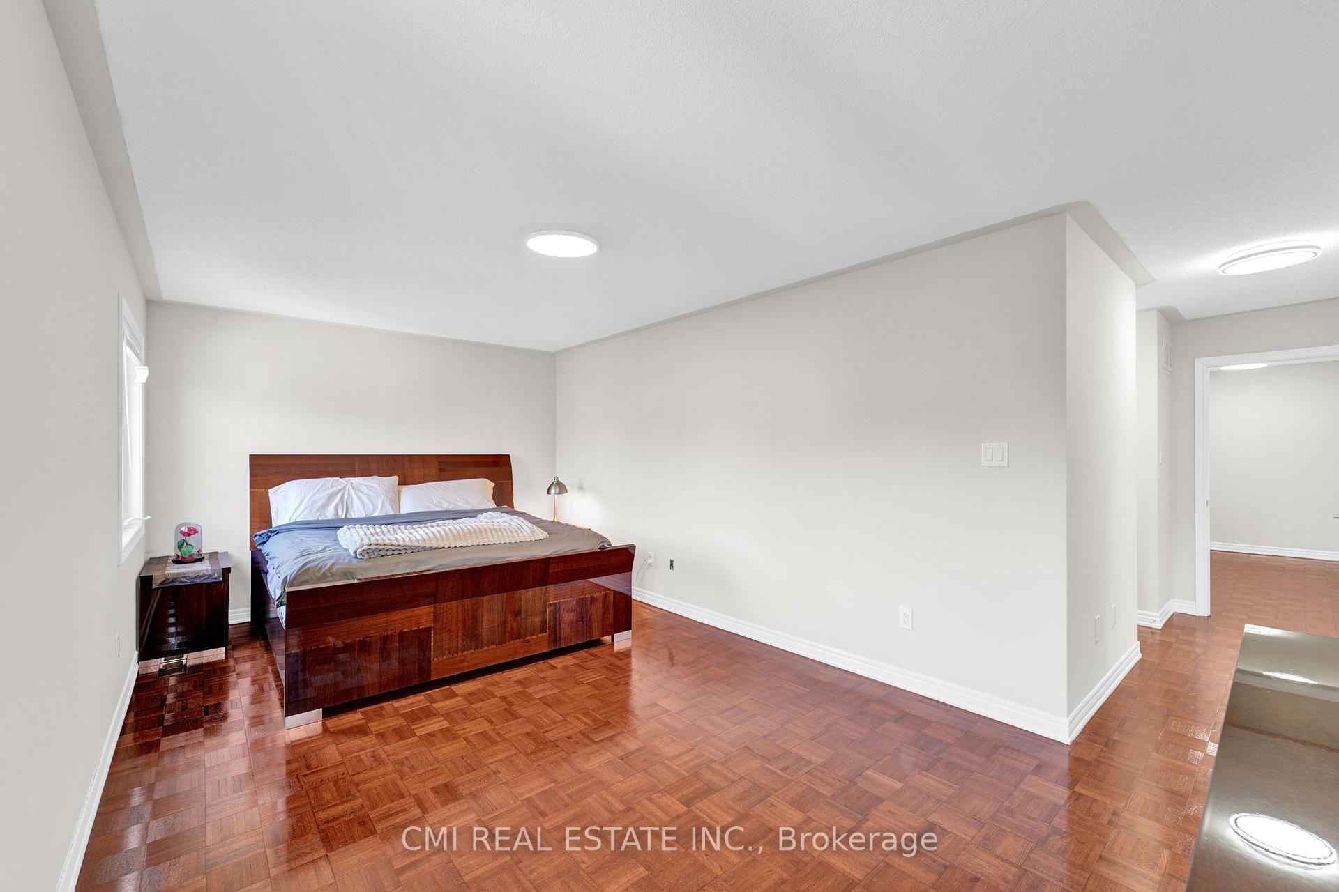 Photo 26 of 71 Lauderdale Drive, Vaughan, Patterson — HOMEH