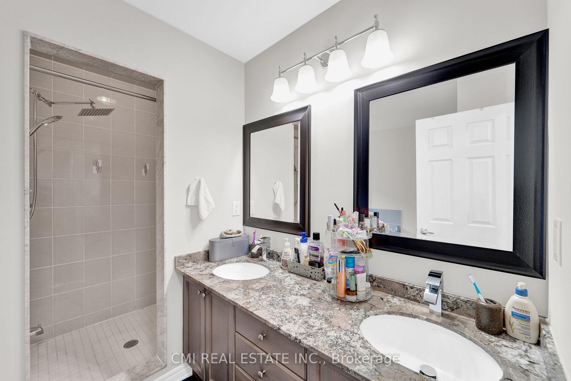 Photo 32 of 71 Lauderdale Drive, Vaughan, Patterson — HOMEH