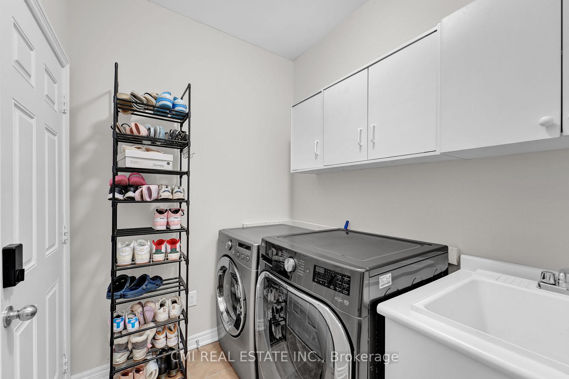 Photo 33 of 71 Lauderdale Drive, Vaughan, Patterson — HOMEH