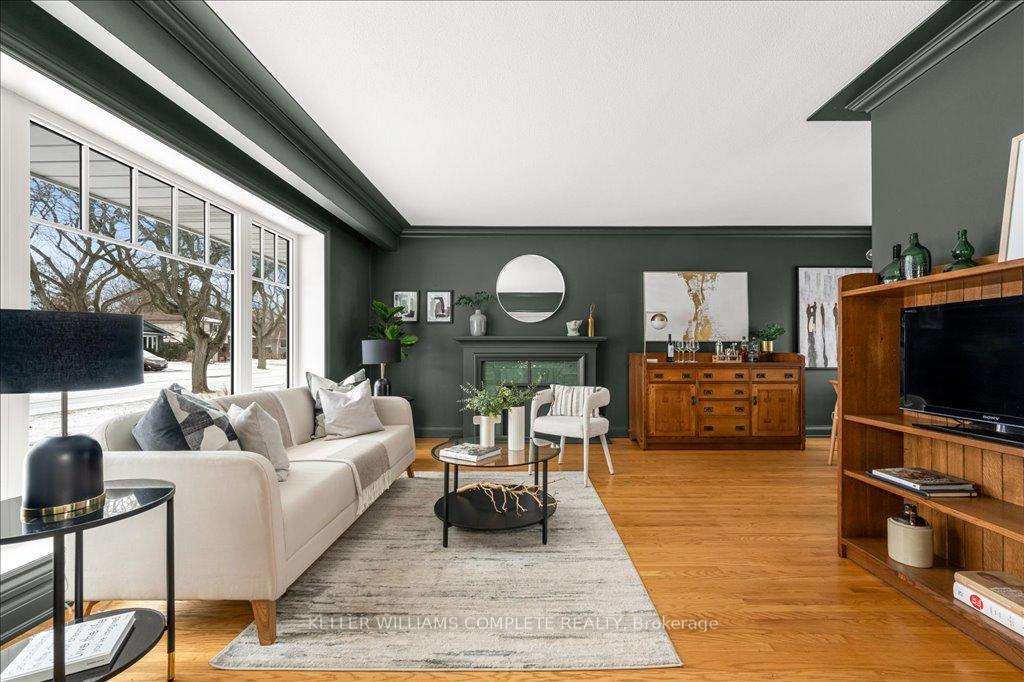 Photo 5 of 609 Braemore Road, Burlington, Roseland — HOMEH