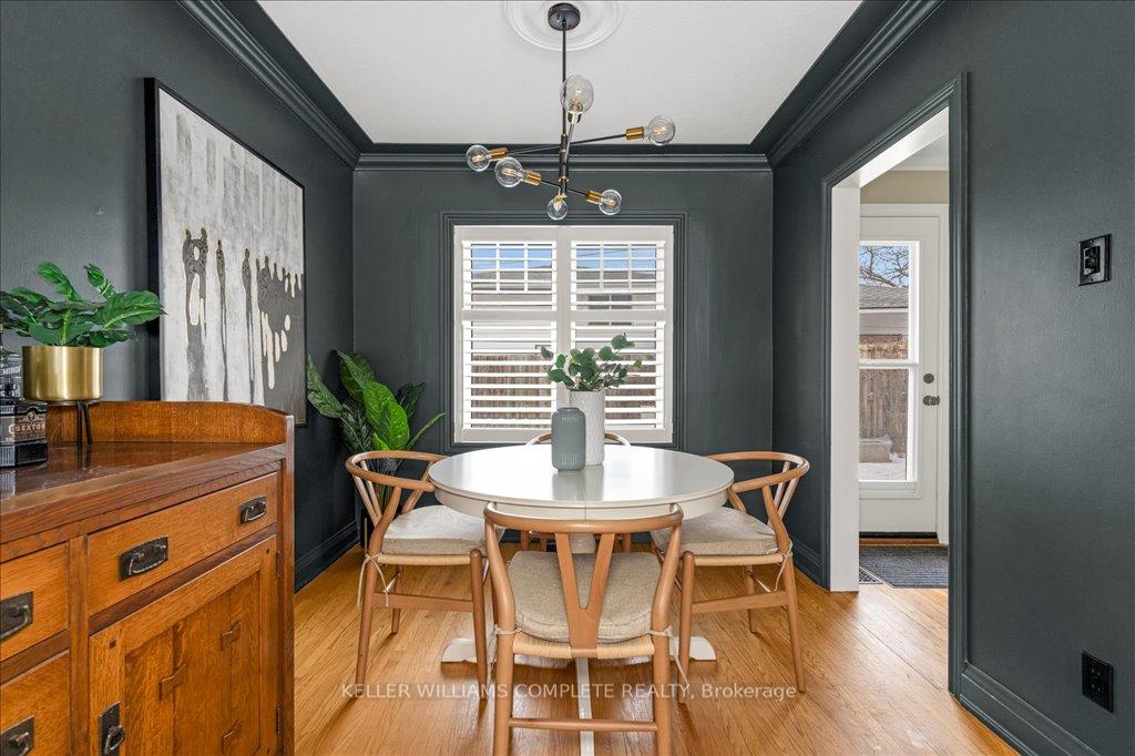 Photo 10 of 609 Braemore Road, Burlington, Roseland — HOMEH