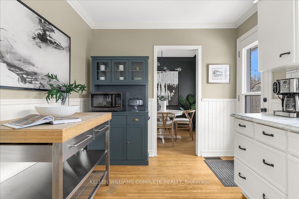 Photo 12 of 609 Braemore Road, Burlington, Roseland — HOMEH