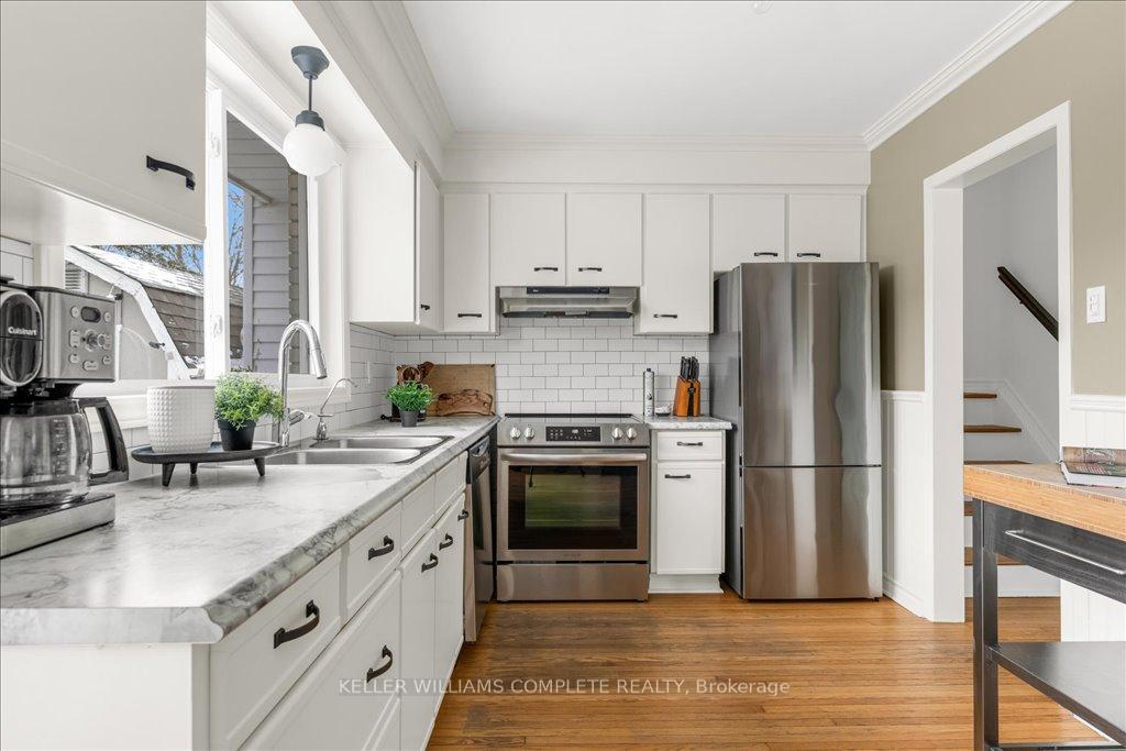Photo 15 of 609 Braemore Road, Burlington, Roseland — HOMEH