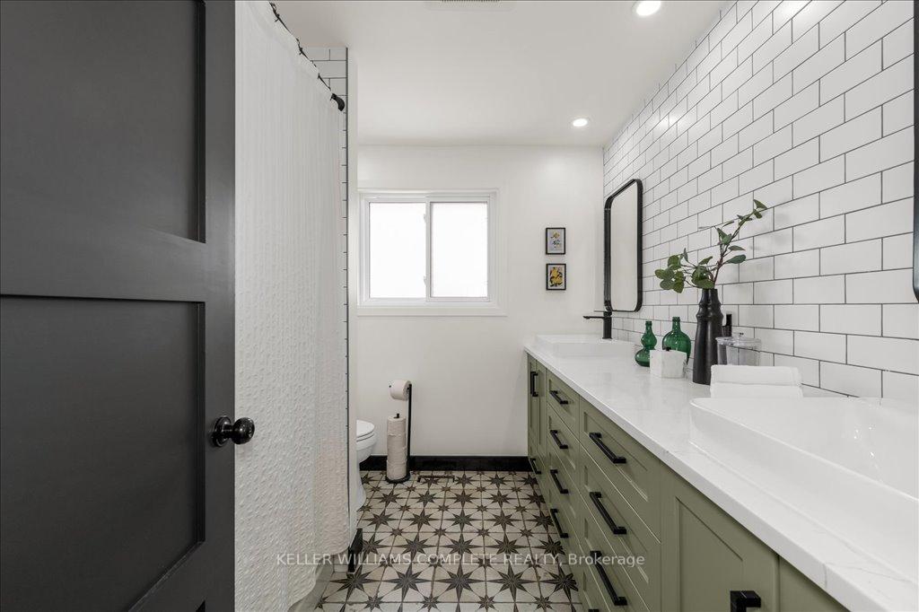 Photo 18 of 609 Braemore Road, Burlington, Roseland — HOMEH