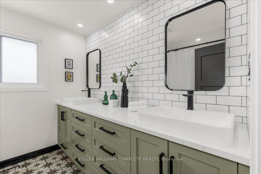 Photo 19 of 609 Braemore Road, Burlington, Roseland — HOMEH