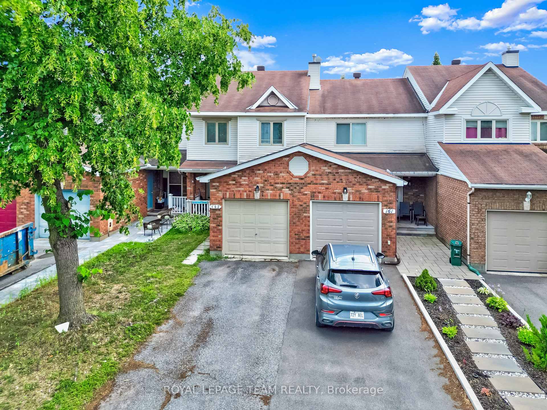 Photo 5 of 163 Markland Crescent, Ottawa, Barrhaven East — HOMEH