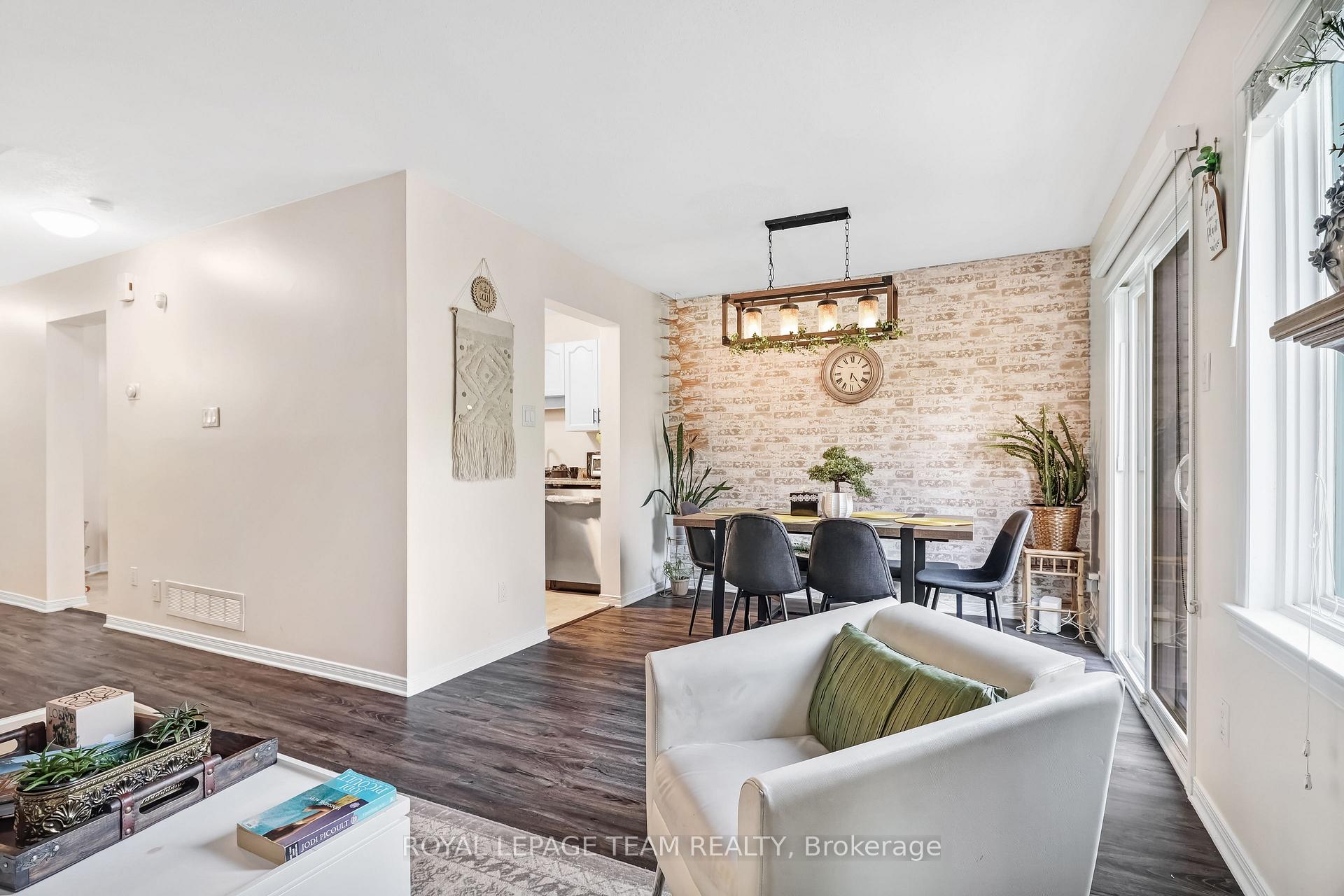 Photo 8 of 163 Markland Crescent, Ottawa, Barrhaven East — HOMEH