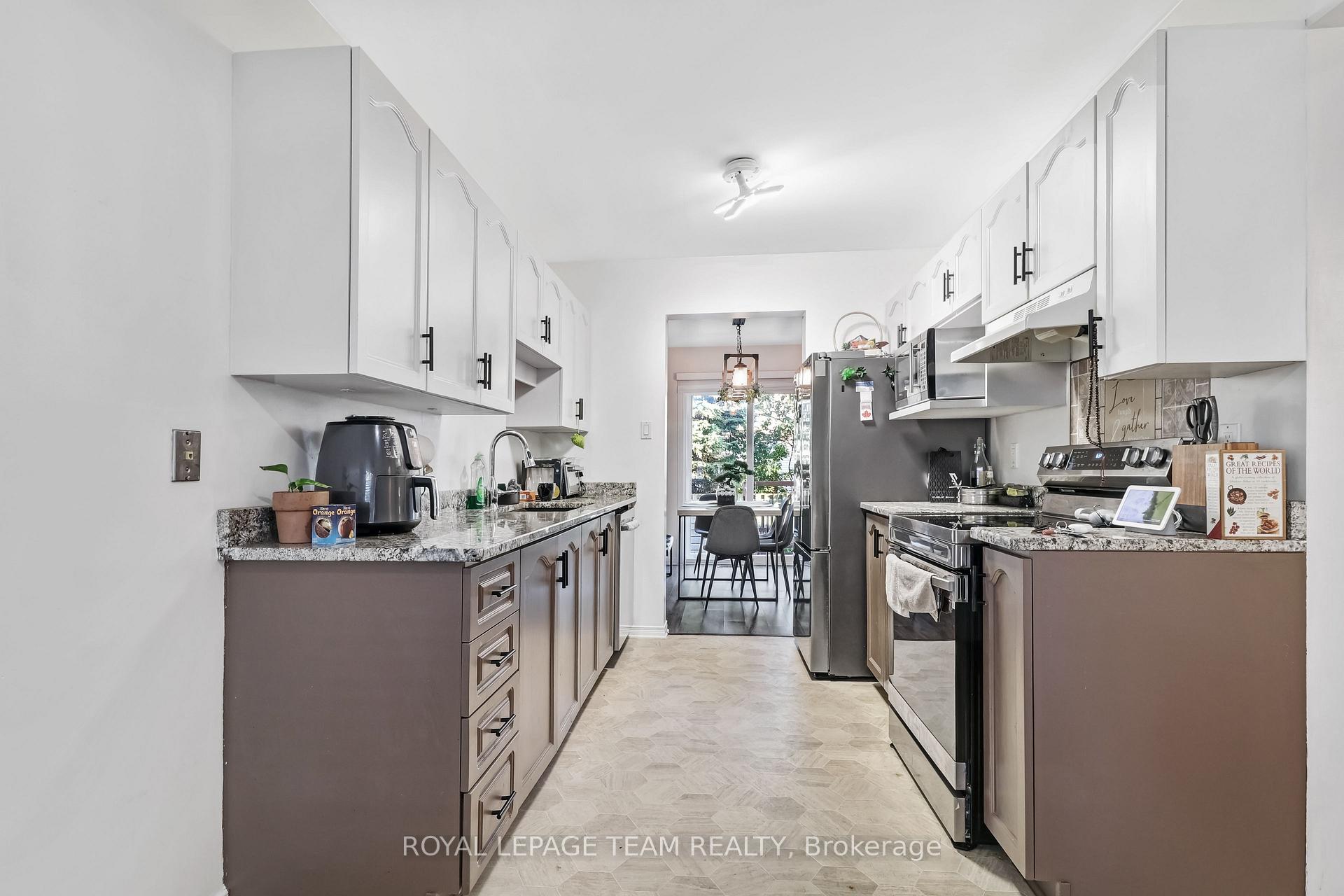 Photo 13 of 163 Markland Crescent, Ottawa, Barrhaven East — HOMEH