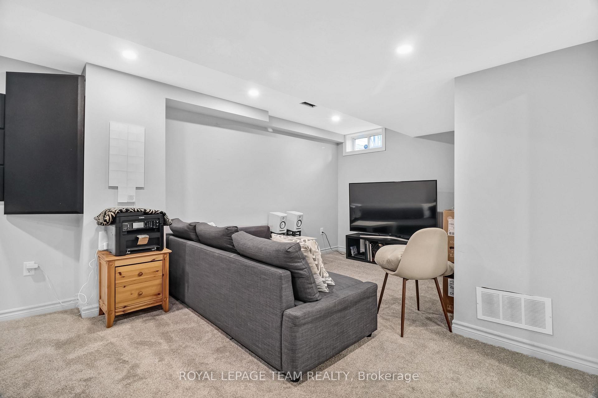Photo 23 of 163 Markland Crescent, Ottawa, Barrhaven East — HOMEH
