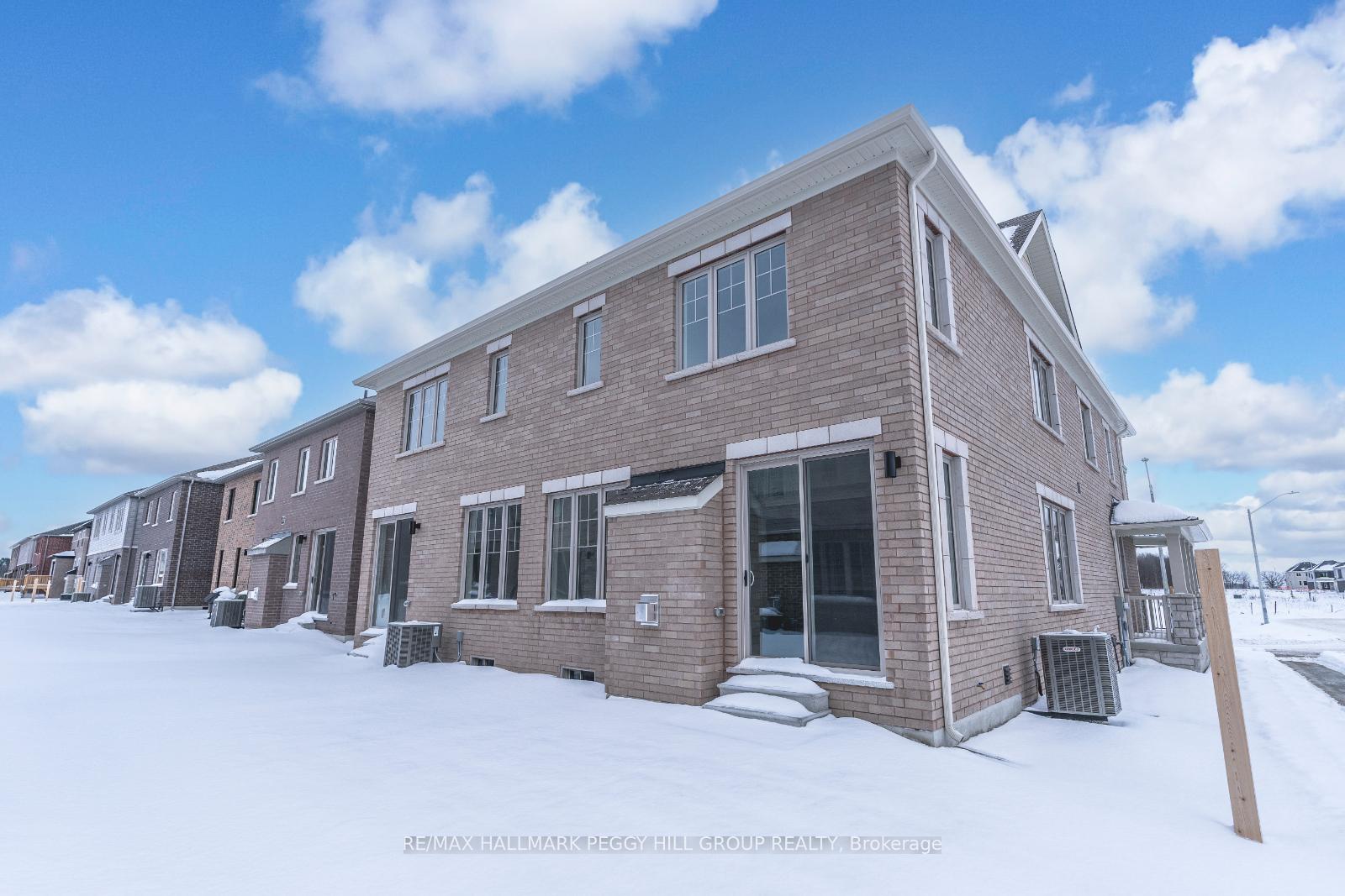 Photo 12 of 1 Amsterdam Drive, Barrie, Rural Barrie Southeast — HOMEH