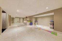 Photo 18 of 208 Franklin Avenue, Vaughan, Crestwood-Springfarm-Yorkhill — HOMEH