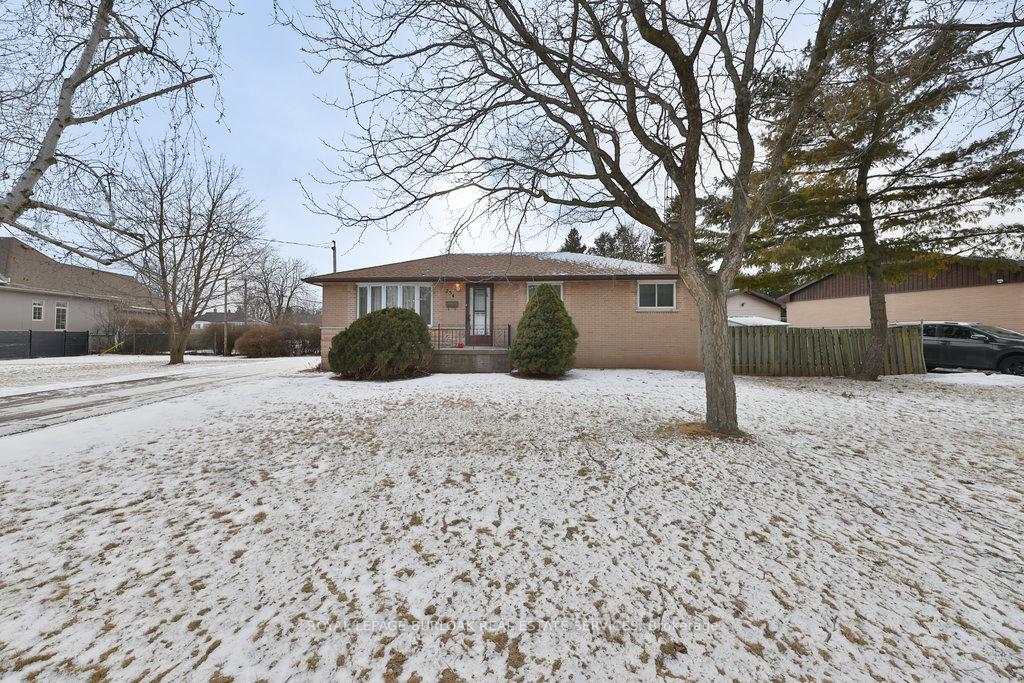 Photo 2 of 254 Foxbar Road, Burlington, Appleby — HOMEH