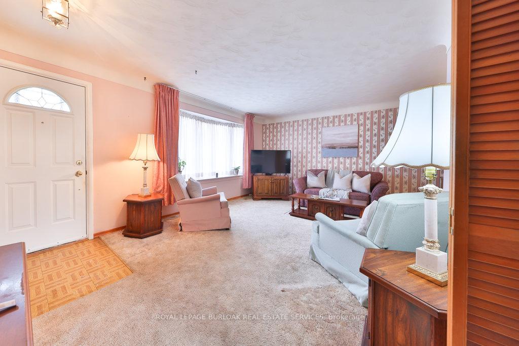Photo 16 of 254 Foxbar Road, Burlington, Appleby — HOMEH