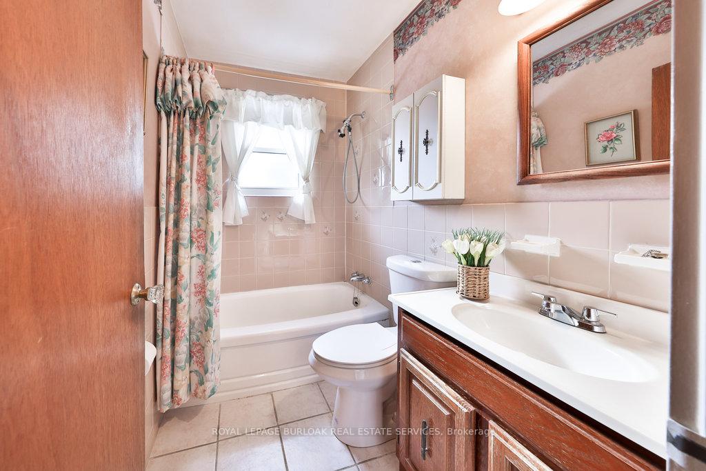 Photo 28 of 254 Foxbar Road, Burlington, Appleby — HOMEH